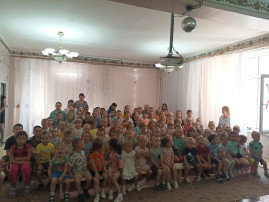 Театрализованное представление «Весёлый огород» Театрализованное представление «Весёлый огород».